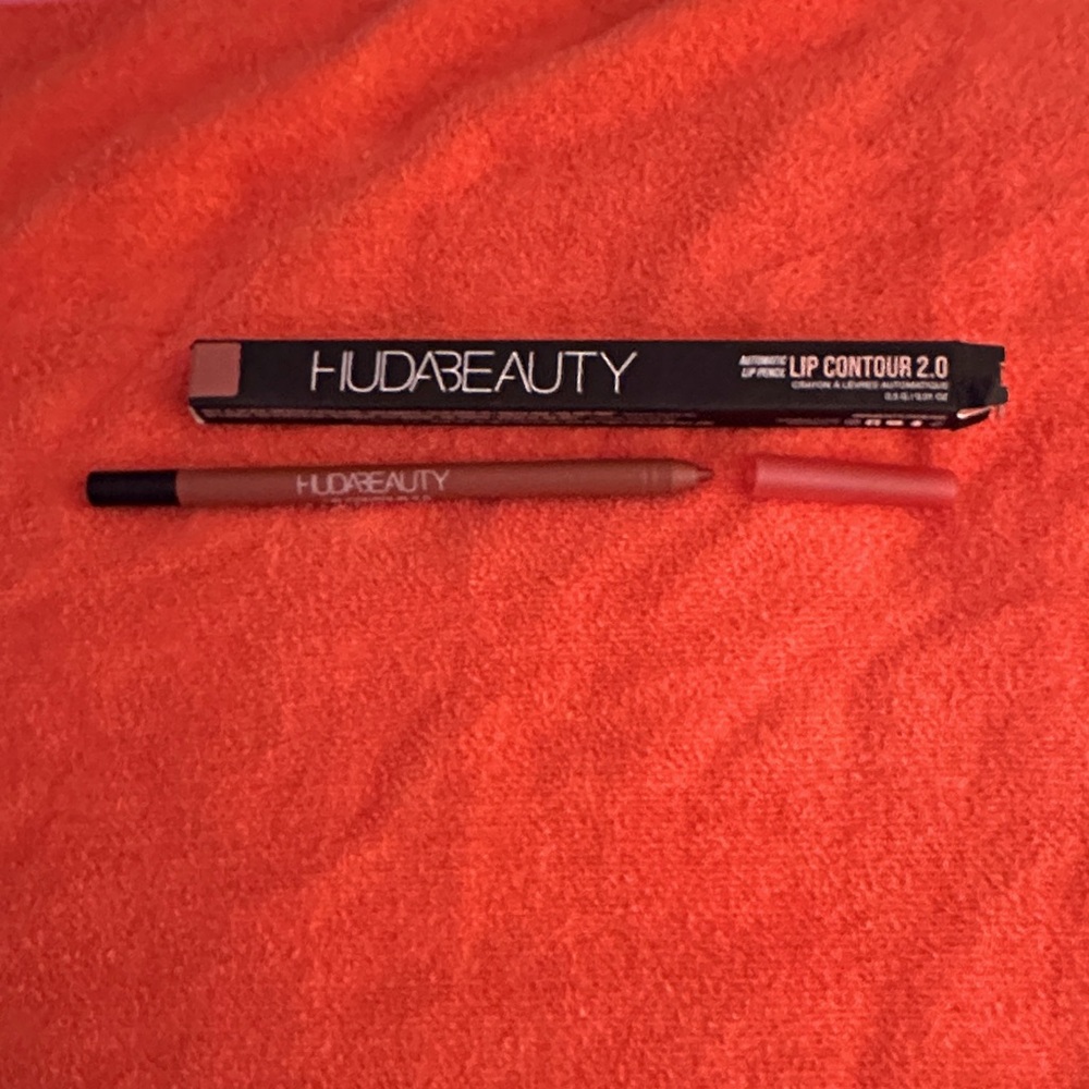 HUDA BEAUTY LIO CONTOUR 2.0 Rusty Pink NEW!  NIB